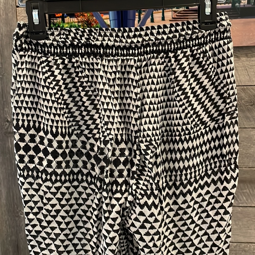 Cute little spring or summer pants size s with pockets - Picture 2 of 5